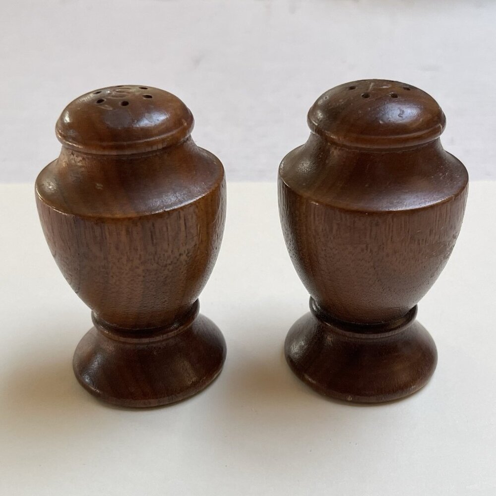 Vintage Set Mid Century Modern Wooden‎ Salt And Pepper Shaker Wood Farmhouse